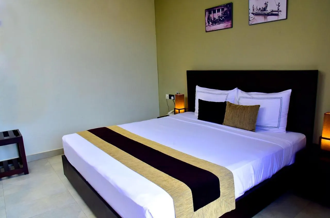 Hotel Pine Hill Residence Kandy