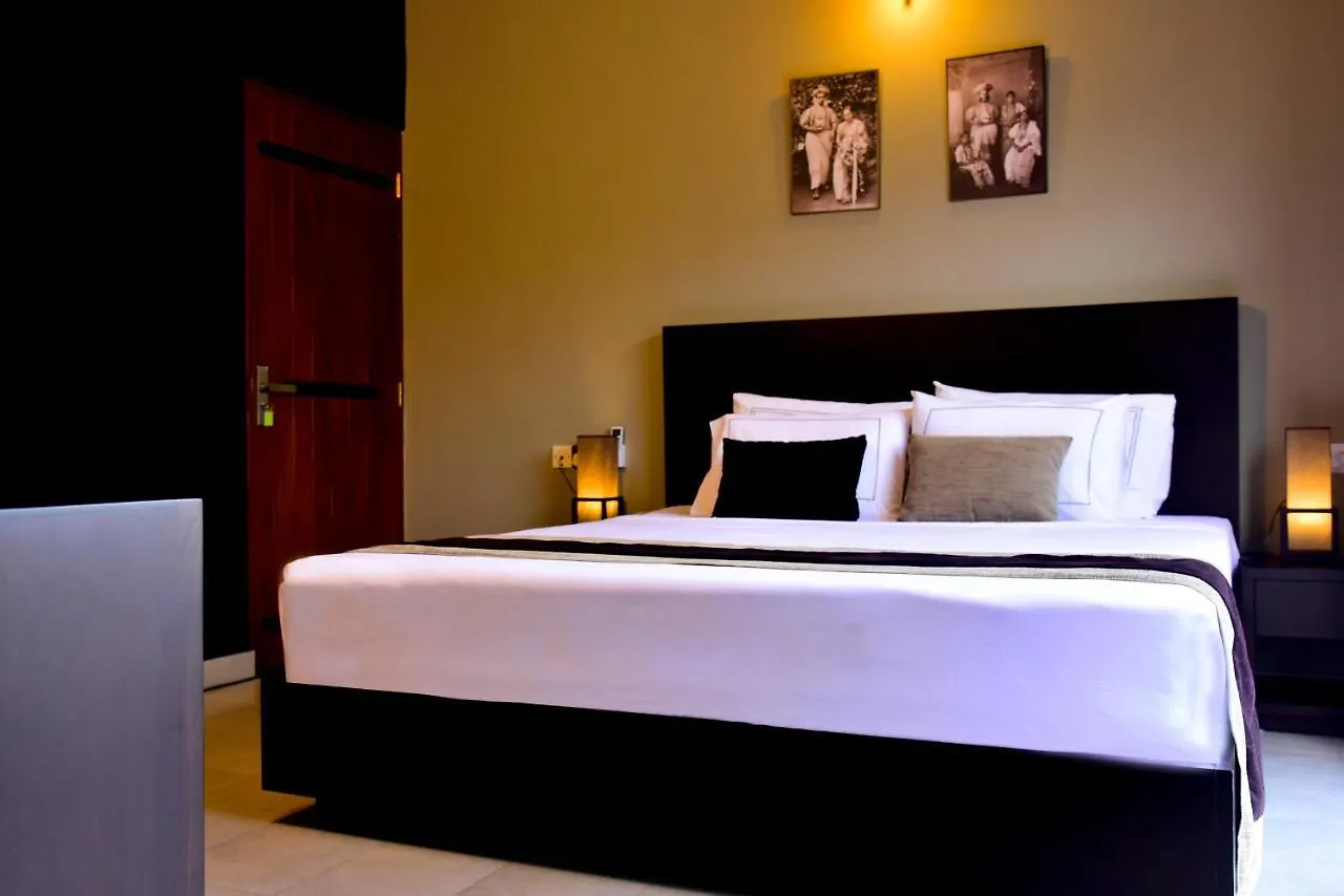Hotel Pine Hill Residence Kandy