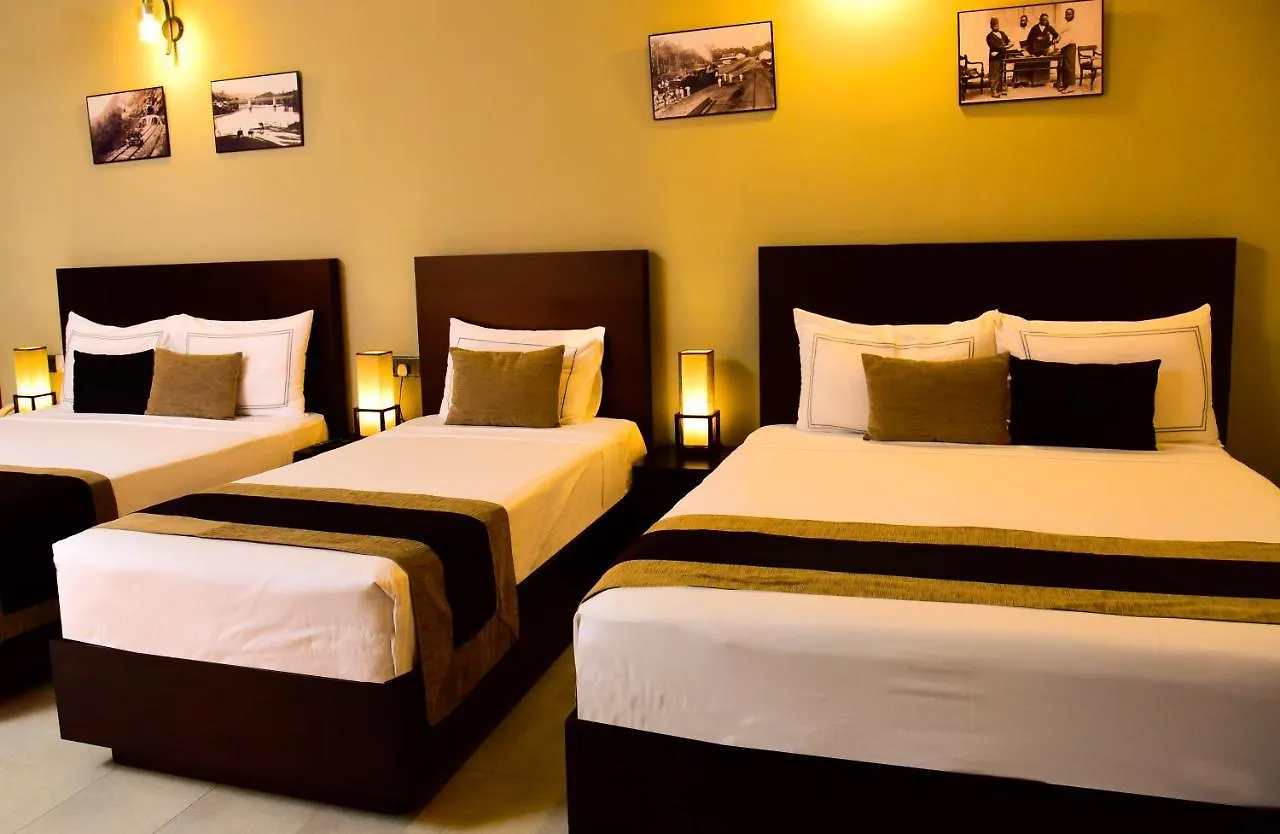 Pine Hill Residence Kandy Hotel